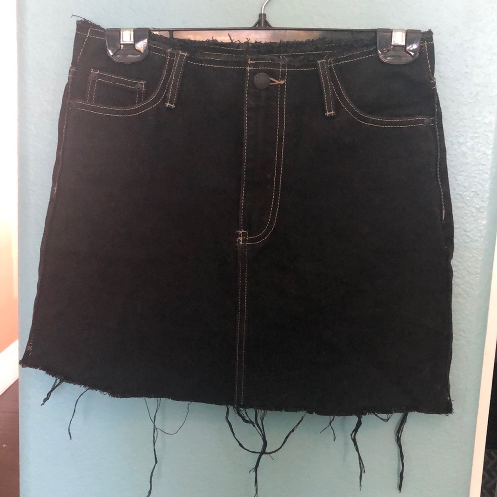 Forever 21 Black Jean Mini Skirt. Supper cute